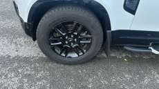 Land Rover Defender 3.0 D250 X-Dynamic SE 90 3dr Auto Diesel Estate